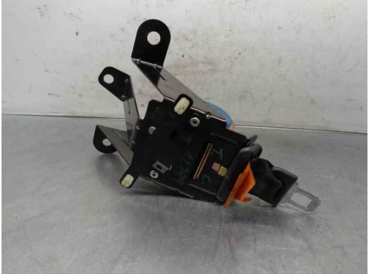 Recambio de cinturon seguridad trasero central para ssangyong korando 2.9 turbodiesel cat referencia OEM IAM 4110510005  