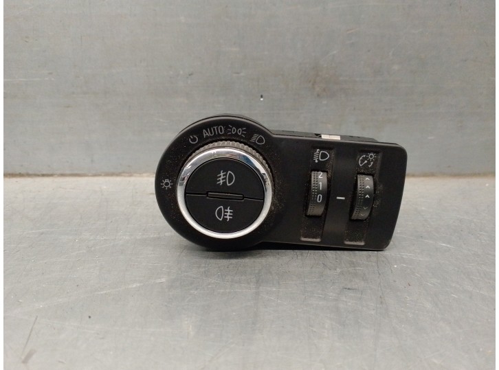 Recambio de mando luces salpicadero para opel insignia berlina 1.6 cdti dpf referencia OEM IAM 23197914 