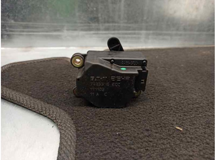 Recambio de motor calefaccion para volvo xc70 2.4 diesel cat referencia OEM IAM 74933G  