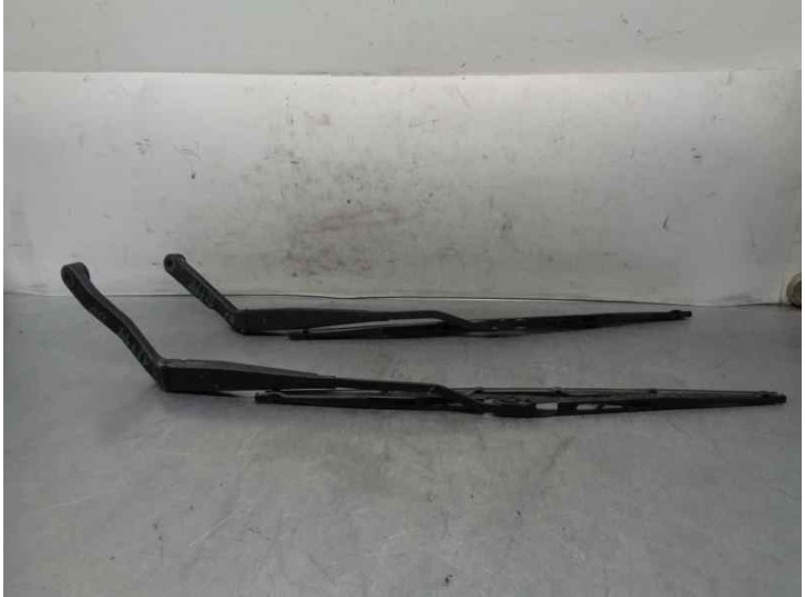 Replacement front right wiper arm for SsangYong Korando 2.9 Turbodiesel CAT OEM IAM reference 7831006001 
