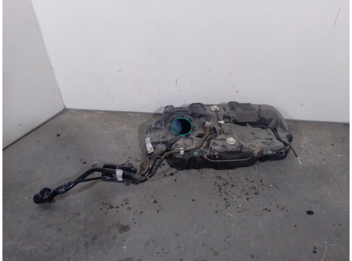 Recambio de deposito combustible para mazda 3 hatchback (bp) 2.0 skyactiv-g m hybrid referencia OEM IAM PE KAUTEX