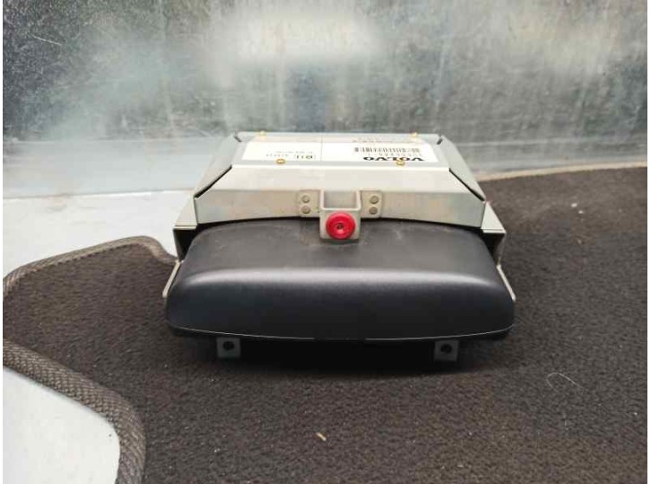 Recambio de pantalla multifuncion para volvo xc70 2.4 diesel cat referencia OEM IAM 30656245  