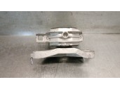 Replacement right engine mount for Opel Corsa F (P2JO) Corsa-e (68) OEM IAM reference 9826533880 9826533880 