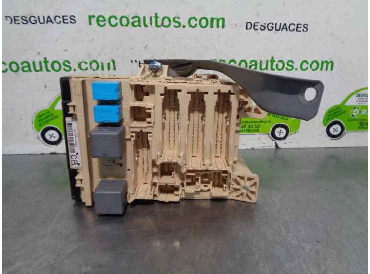 Recambio de caja reles / fusibles para lexus rx 300(mcu35) 3.0 v6 cat referencia OEM IAM CB0FDEM  