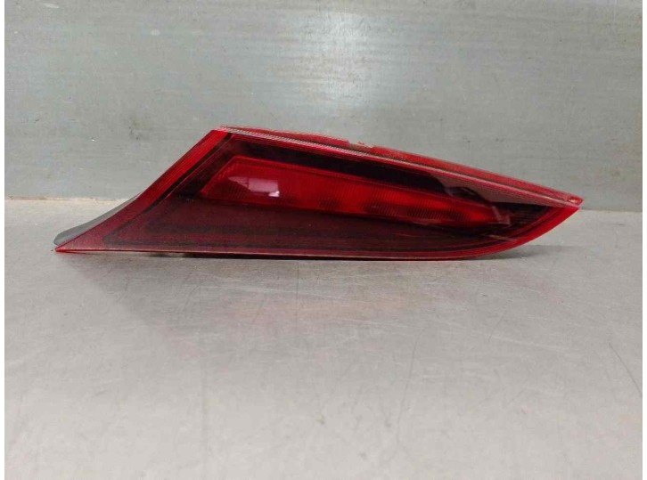 Recambio de piloto trasero derecho para opel insignia berlina 1.6 cdti dpf referencia OEM IAM 39024218 DE PORTON 5 PUERTAS