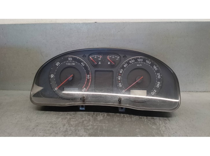 Recambio de cuadro instrumentos para skoda superb (3u4) 1.9 tdi referencia OEM IAM 3U0920810A 110080116003 VDO