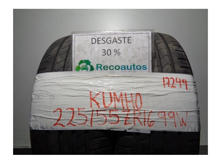 Recambio de neumatico kumho para mercedes-benz clase e (w211) berlina 2.2 cdi cat referencia OEM IAM 22555ZR1699W KUMHO ECSTA HS