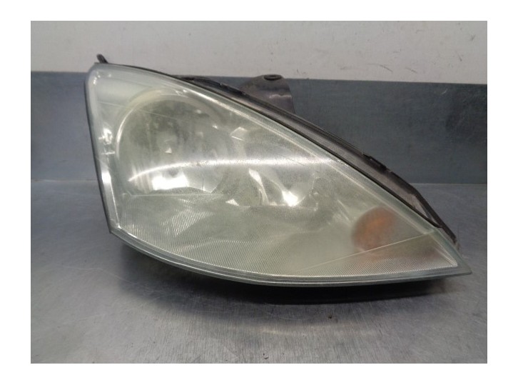 Replacement right headlight for Ford Focus sedan (CAK) 1.8 TDCi cat OEM IAM reference 2M5113W029BE 