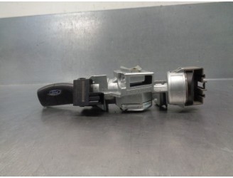 Replacement ignition switch for Ford Focus sedan (CB4) 1.6 TDCi CAT OEM IAM reference 3M513F880AD 