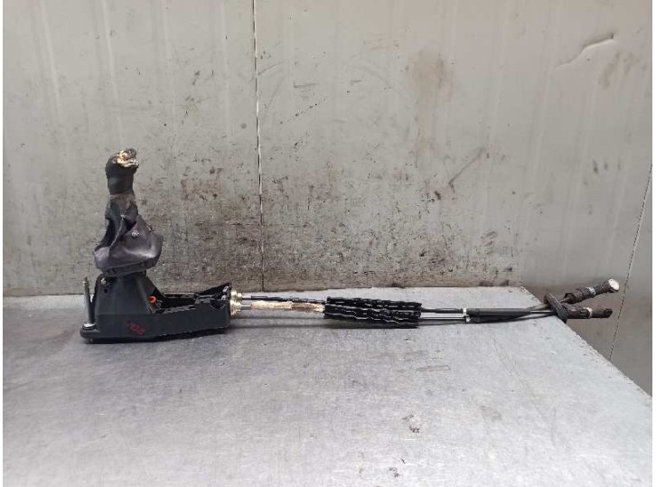 Recambio de palanca cambio para mercedes-benz clase a (w168) 1.4 cat referencia OEM IAM A1683600109  