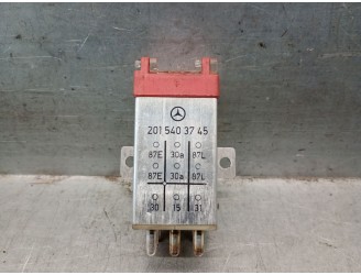 Recambio de rele para mercedes-benz clase s (w126) berlina+coupe sec 560 referencia OEM IAM 2015403745 A2015403745 