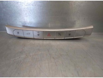 Replacement hazard warning switch for Fiat Tipo II (357) FAM Easy OEM IAM reference 07356568140 20281455 