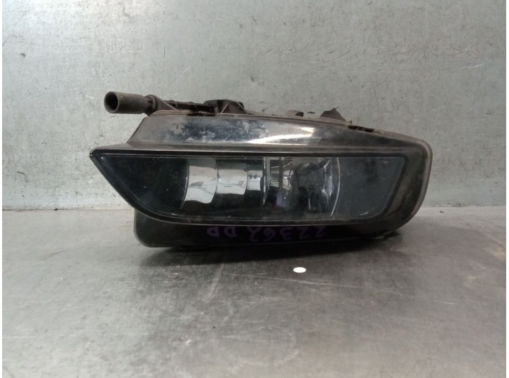 Recambio de faro antiniebla derecho para audi a3 sportback (8va, 8vf) 2.0 tdi referencia OEM IAM 8V0941700D 1NE01083212 