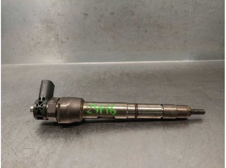 Replacement injector for Skoda Rapid (NH3, NK3, NK6) 1.6 TDI OEM IAM reference 04L130277AD 0445110473 BOSCH