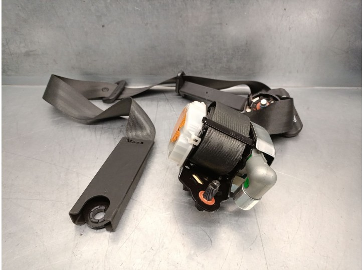 Replacement front right seat belt for Kia Cee'd (JD) 1.6 CRDi 136 OEM IAM reference 88820A2130WKH 88820A2130WKH