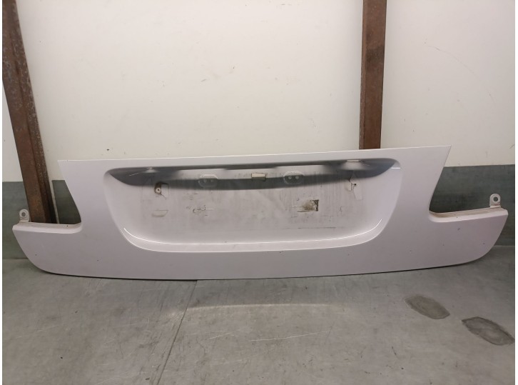 Recambio de molduras traseras para lexus gs (_s19_) 450h (grs191_, gws191_) referencia OEM IAM 7680130140  7680130150