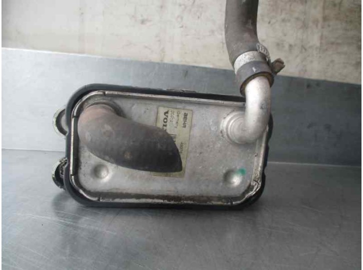 Replacement engine oil cooler for Volvo S80 berlina 2.4 cat OEM IAM reference 9497225 49376 BEHR