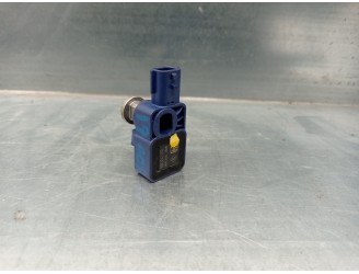 Recambio de sensor impacto para dacia sandero ii 0.9 tce cat referencia OEM IAM 988304337R 