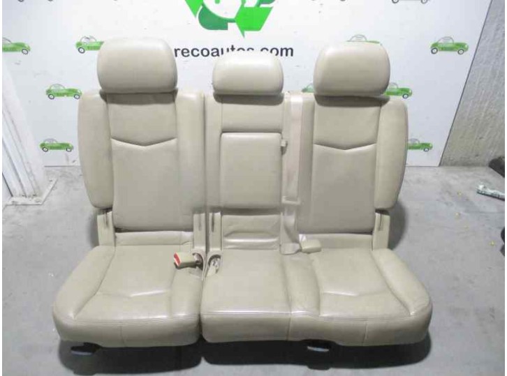 Recambio de asientos traseros para cadillac srx 3.6 v6 cat referencia OEM IAM CUERO BEIGE 5 PUERTAS