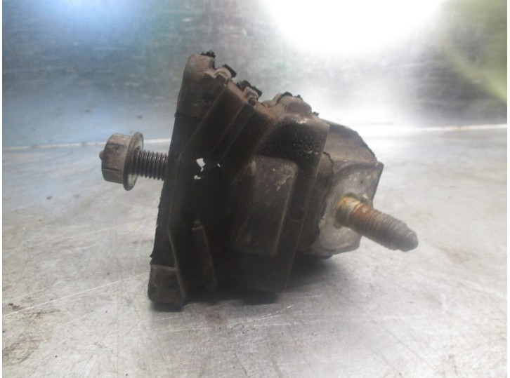 Recambio de soporte motor derecho para ford transit caja cerrada, media (fy) (2000 =>) 2.4 tde cat referencia OEM IAM YC156M046A