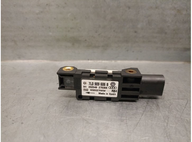 Recambio de sensor impacto para porsche cayenne (9pa) 3.2 referencia OEM IAM 7L0909606B 202549 BOSCH