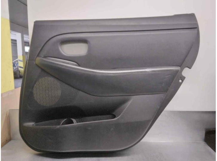 Recambio de guarnecido puerta trasera derecha para kia carens ( ) 1.7 crdi cat referencia OEM IAM 83724A4000WK  5 PUERTAS