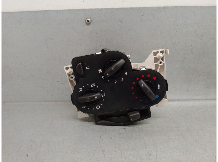Recambio de mando calefaccion / aire acondicionado para dacia logan 1.5 dci diesel cat referencia OEM IAM 69570001 