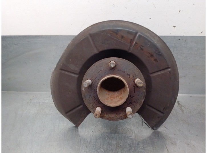 Recambio de mangueta trasera izquierda para volvo v50 familiar 2.0 diesel cat referencia OEM IAM 31340686  