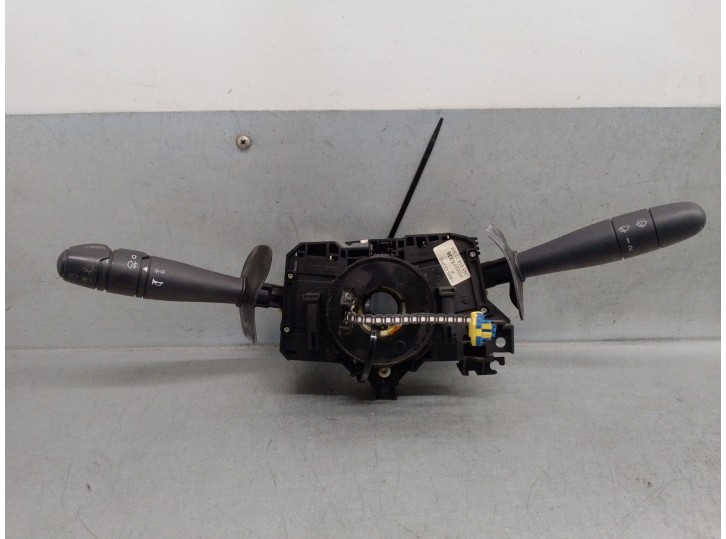 Recambio de mando luces para dacia logan 1.5 dci diesel cat referencia OEM IAM 8200375336 