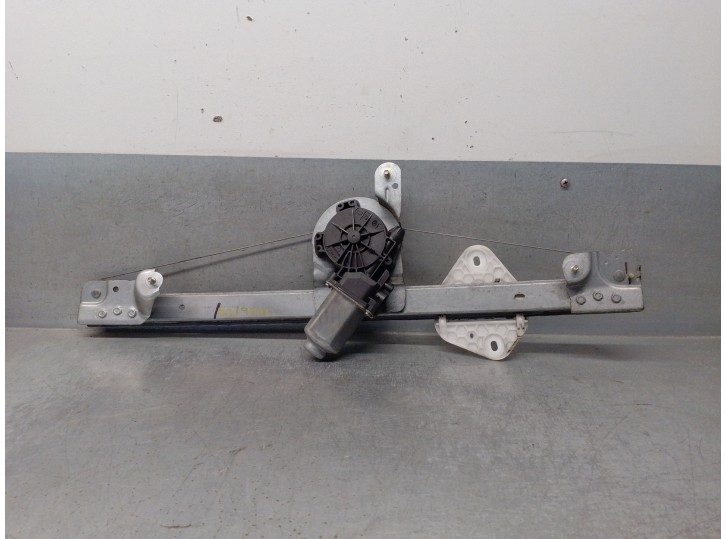 Recambio de elevalunas delantero izquierdo para dacia logan 1.5 dci diesel cat referencia OEM IAM 6001547149  