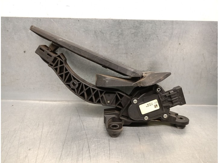 Recambio de potenciometro pedal para kia cee´d (jd) 1.6 crdi 136 referencia OEM IAM 327003XXXX 32700A6100 