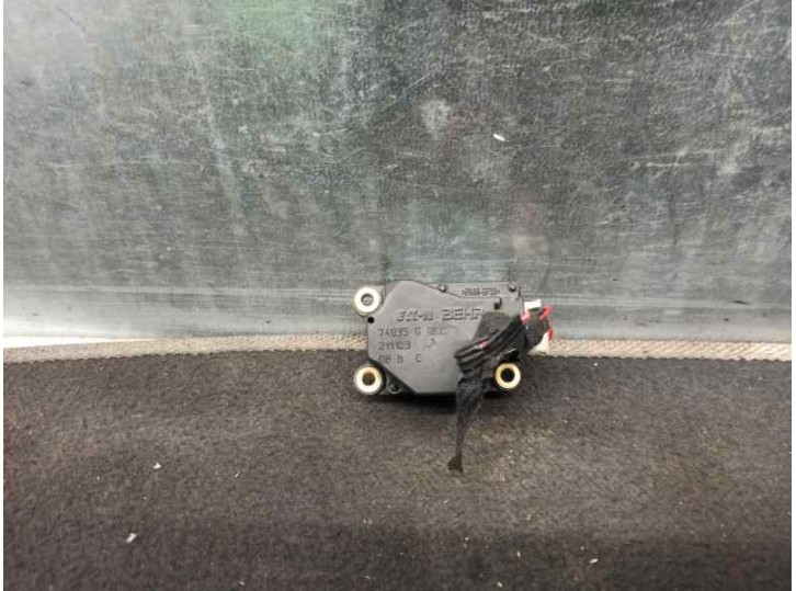 Recambio de motor calefaccion para volvo xc70 2.4 diesel cat referencia OEM IAM 74935G  