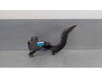 Replacement accelerator pedal potentiometer for Audi A4 saloon (8E) 2.5 V6 24V TDI OEM IAM reference 8E1723523B 6PV00837600 HELL