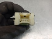 Recambio de mando elevalunas delantero derecho para dacia duster ambiance 4x2 referencia OEM IAM 254217475R 
