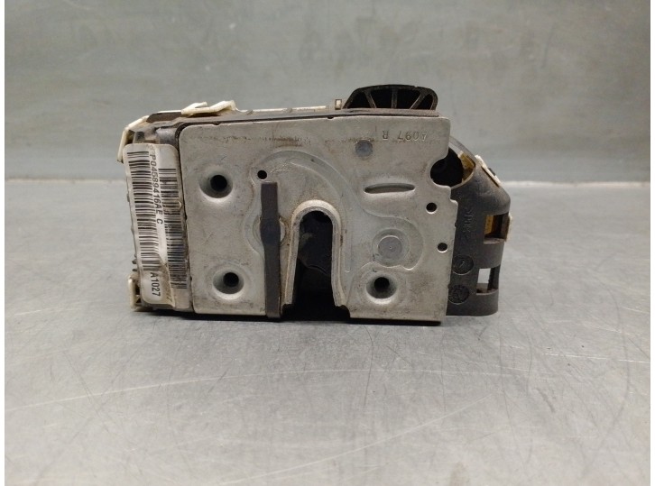 Replacement front right door lock for Dodge Caliber 2.0 16V CRD CAT OEM IAM reference P04589416AE 4 PINS 5 DOORS