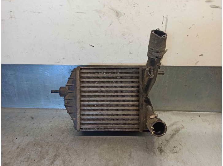 Recambio de intercooler para lancia ypsilon (101) 1.3 jtd 16v referencia OEM IAM 46836770 847850000 JDEUS