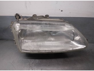 Recambio de faro derecho para renault laguna (b56) 1.8 mono cat referencia OEM IAM 7701038262 5 PUERTAS