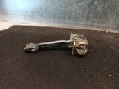 Recambio de retenedor puerta para volvo xc70 2.4 diesel cat referencia OEM IAM 8650061  