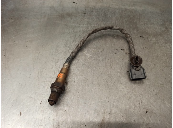 Recambio de sonda lambda para dacia duster ambiance 4x2 referencia OEM IAM 8201395330 0281004221 BOSCH