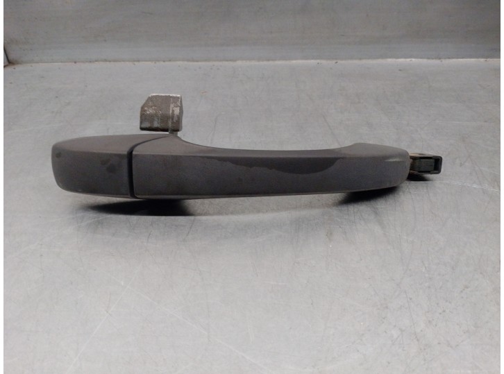 Recambio de maneta exterior delantera derecha para dodge caliber 2.0 16v crd cat referencia OEM IAM 5074189AD 5 PUERTAS