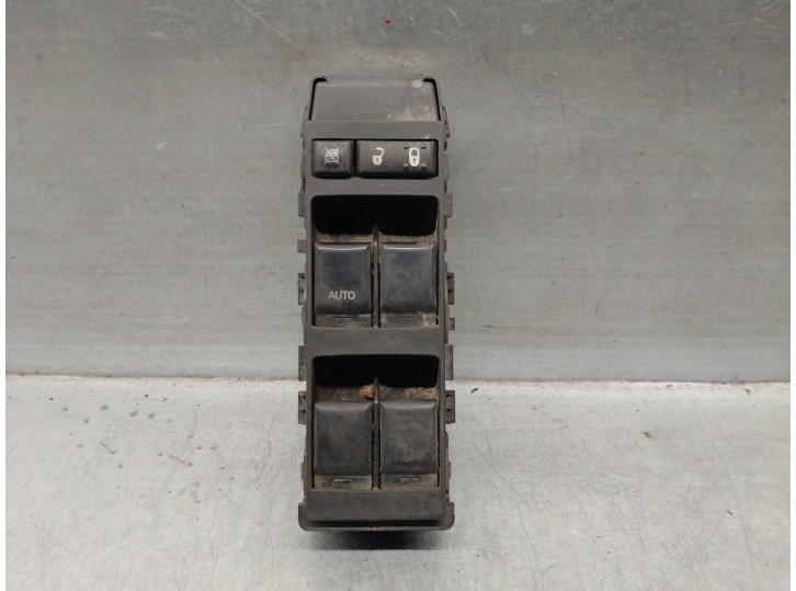 Recambio de mando elevalunas delantero izquierdo para dodge caliber 2.0 16v crd cat referencia OEM IAM 56040691AD 