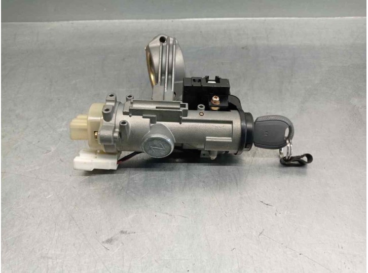 Recambio de conmutador de arranque para kia cerato 2.0 turbodiesel cat referencia OEM IAM 954202D000  