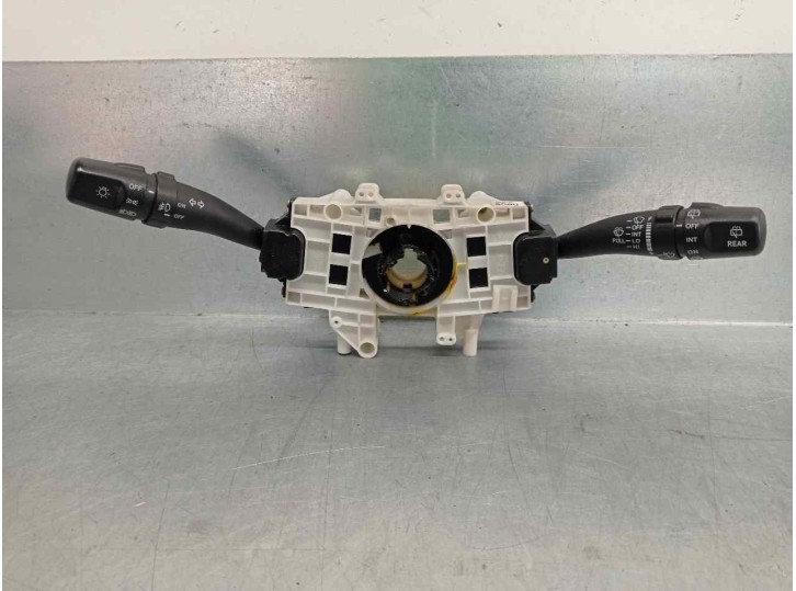 Recambio de mando luces para kia cerato 2.0 turbodiesel cat referencia OEM IAM 934352F010  