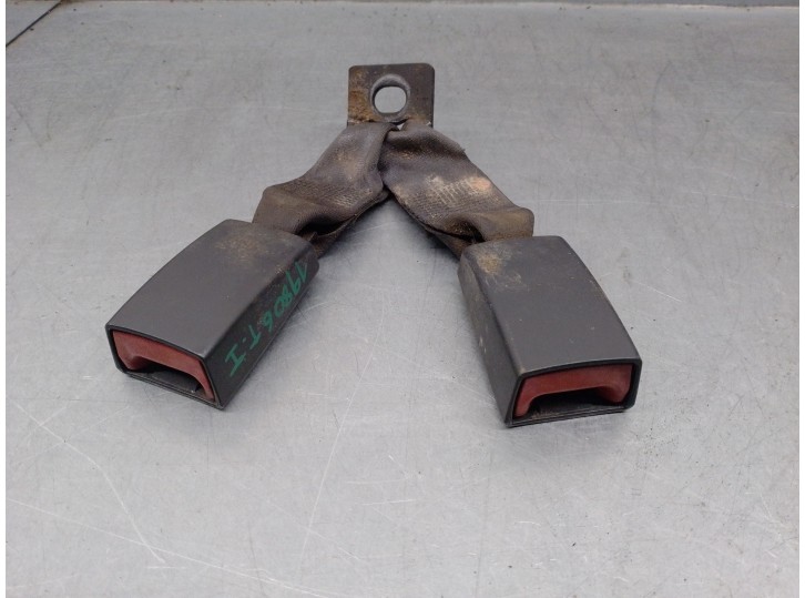 Replacement seatbelt buckle for Dodge Caliber 2.0 16V CRD CAT OEM IAM reference 1GC391DVAA REAR LEFT AND CENTER 5 DOORS