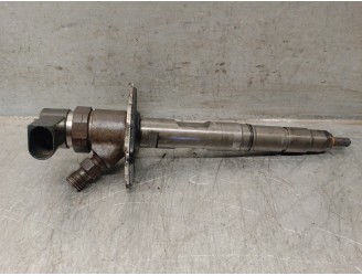 Replacement injector for Audi A8 (4E2) 4.0 V8 32V TDI biturbo CAT (ASE) OEM IAM reference 057103113C 
