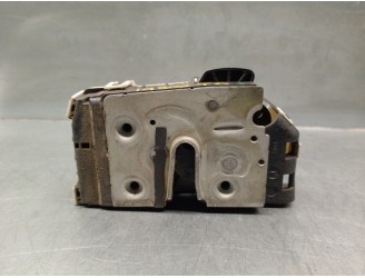 Recambio de cerradura puerta trasera derecha para dodge caliber 2.0 16v crd cat referencia OEM IAM P04589414AE 4 PINES 5 PUERTAS