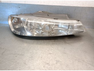 Recambio de faro derecho para peugeot 406 berlina (s1/s2) 2.0 hdi referencia OEM IAM 9630423177 6205V2 BOSCH