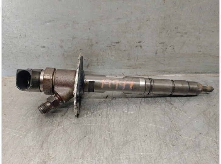 Recambio de inyector para audi a8 (4e2) 4.0 v8 32v tdi biturbo cat (ase) referencia OEM IAM 057103113C 