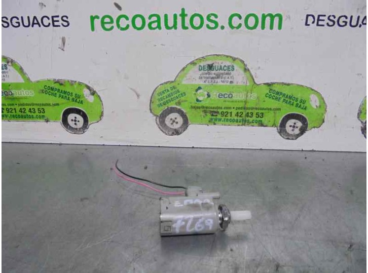 Recambio de interruptor para toyota aygo 1.0 cat referencia OEM IAM 575C CV35 PANASONIC