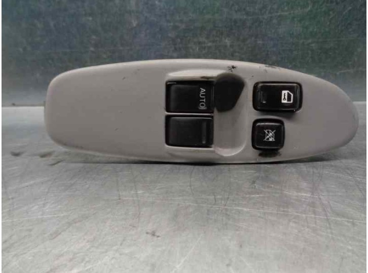 Replacement front left window lift switch for Nissan Almera Tino (V10M) 2.2 DCi diesel CAT OEM IAM reference 80961BU200